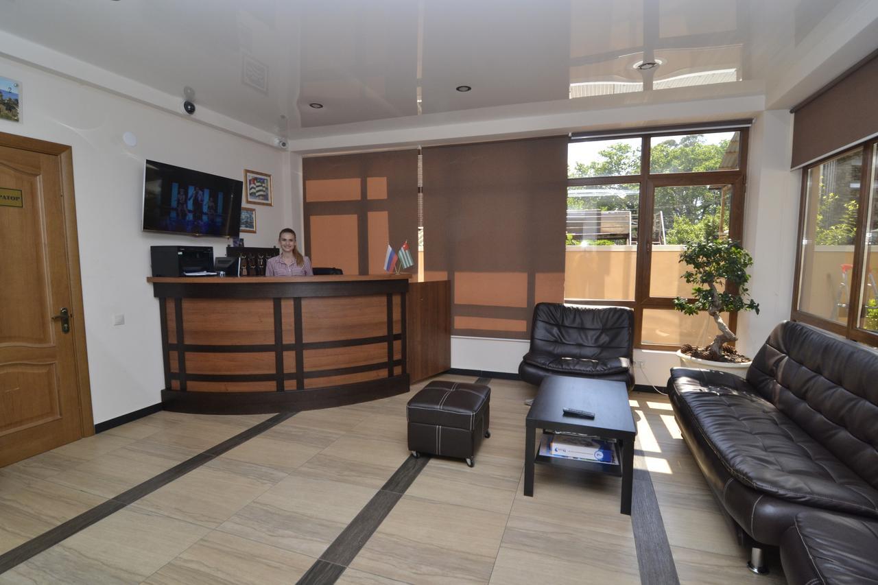 Arda Hotel Gagra Exteriör bild