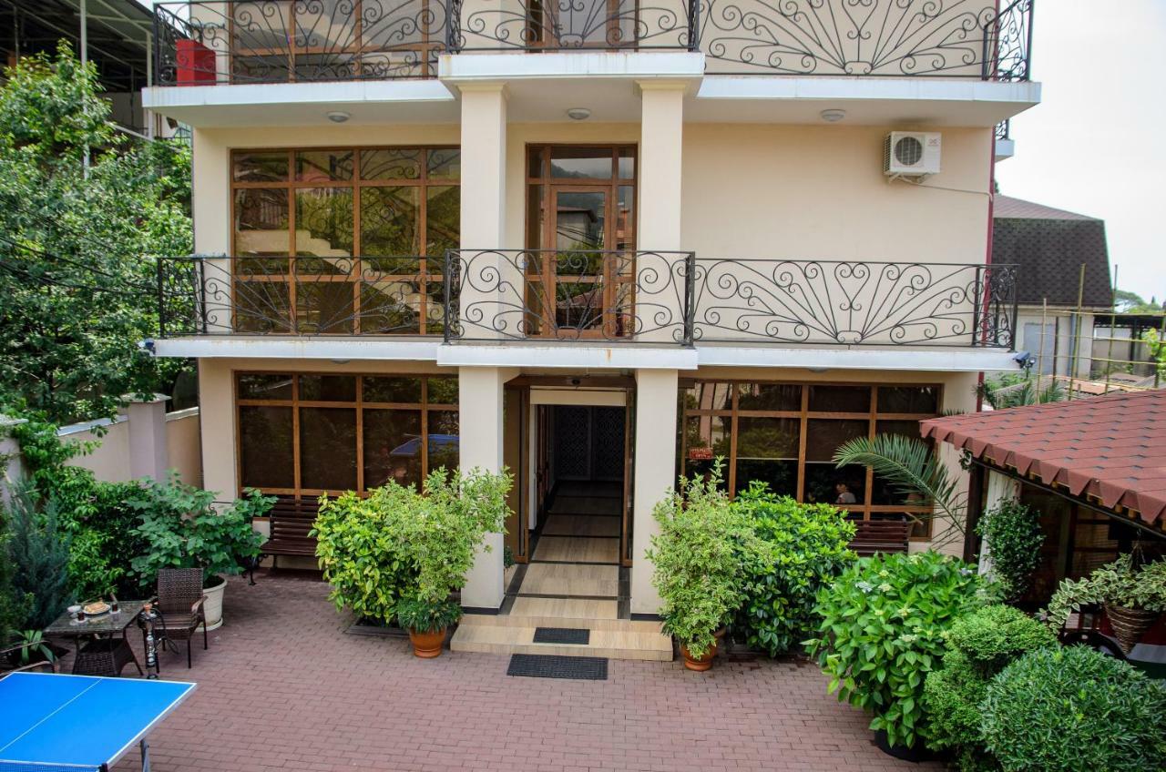 Arda Hotel Gagra Exteriör bild